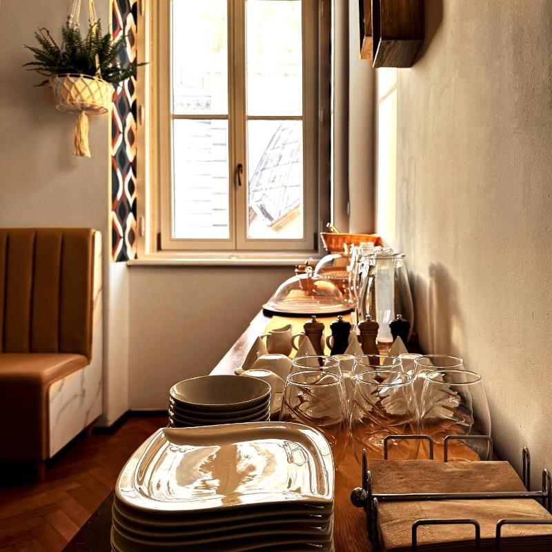 Bed and Chic art rooms - image 7