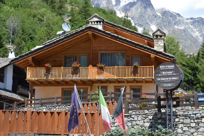 Superior Double Room image 2