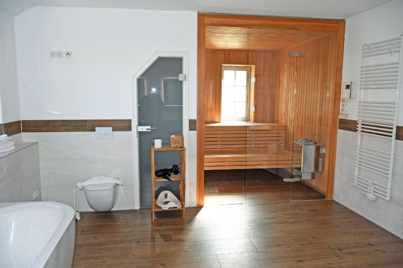 großes Baaber Ferienhaus mit Sauna R - image 15
