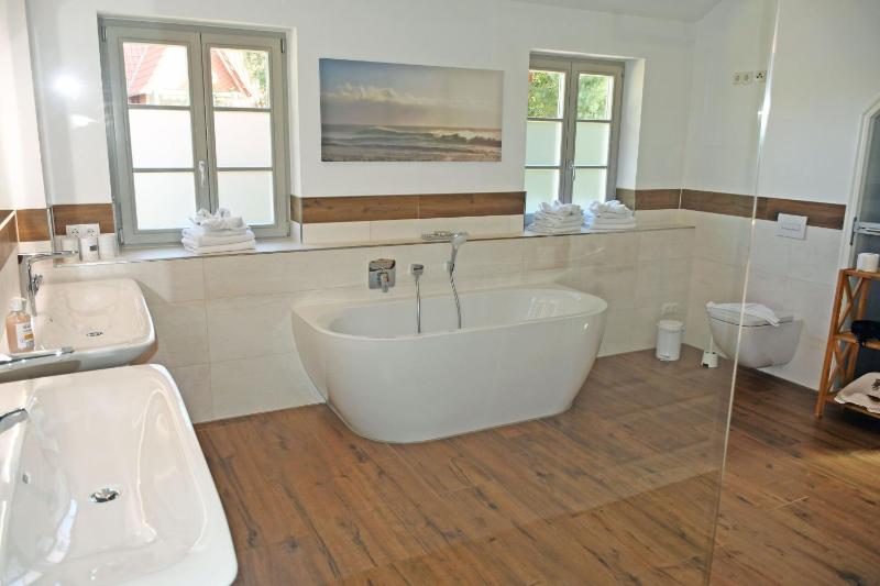 großes Baaber Ferienhaus mit Sauna R - image 21