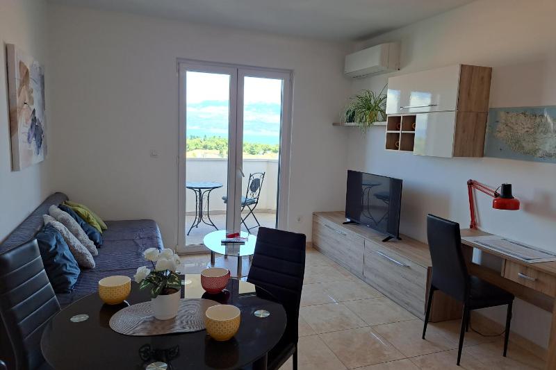 Apartments with parking space Supetar Brac - 16130 - image 4