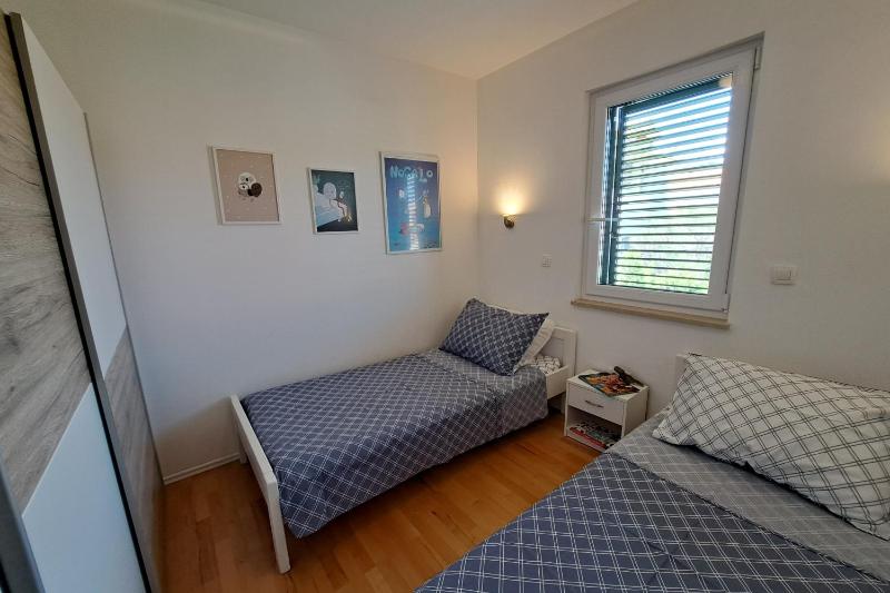 Apartments with parking space Supetar Brac - 16130 - image 17