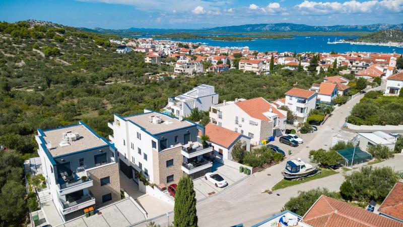 Family-friendly apartments with swimming pool Murter - 22942 - image 22
