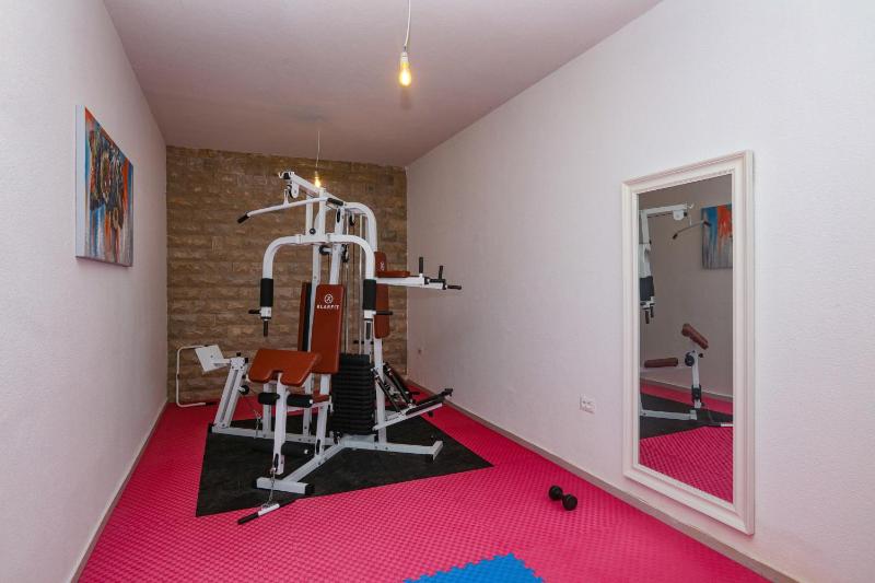 Family-friendly apartments with swimming pool Murter - 22942 - image 11