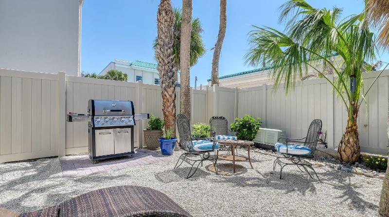 A Shell House Getaway - image 12