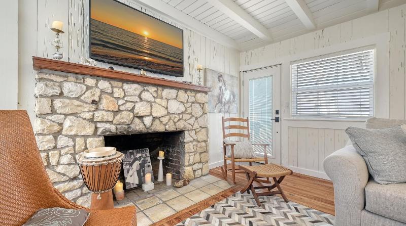 A Shell House Getaway - image 34