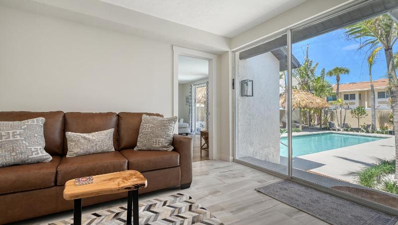 A Shell House Getaway - image 7