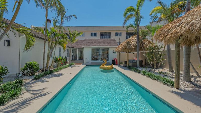 A Shell House Getaway - image 16