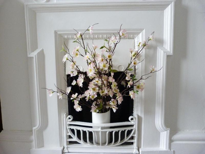 Single Room with Garden View image 3