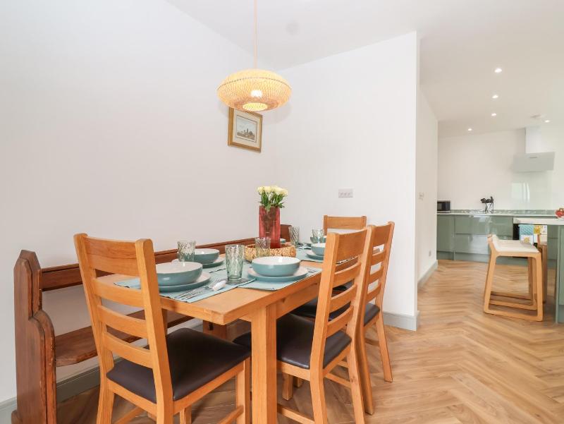 Seacroft - image 23