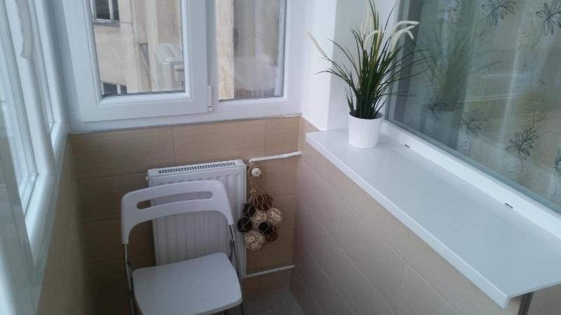 Studio Apartment image 2