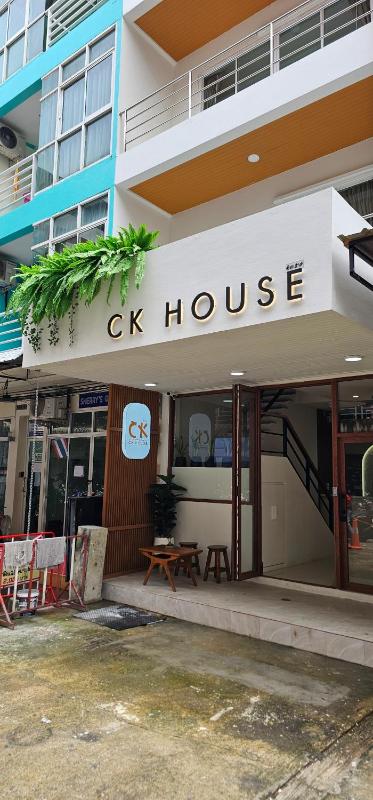 CK House - image 12