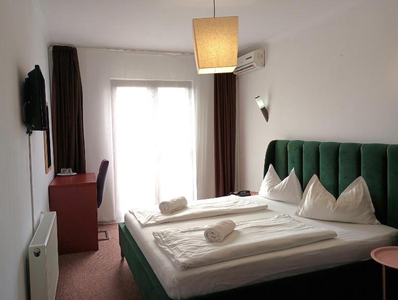 RHC Royal Hotel - image 27