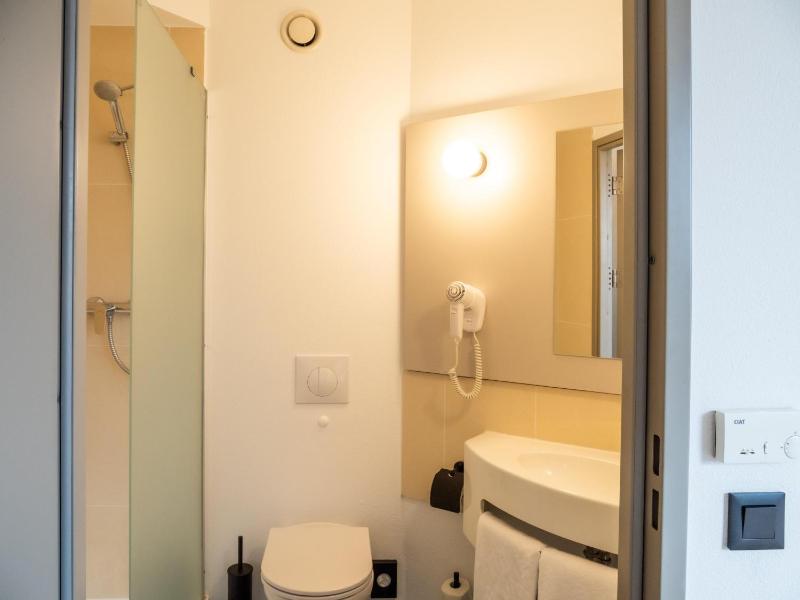 B&B HOTEL Wrocław Centrum - image 24