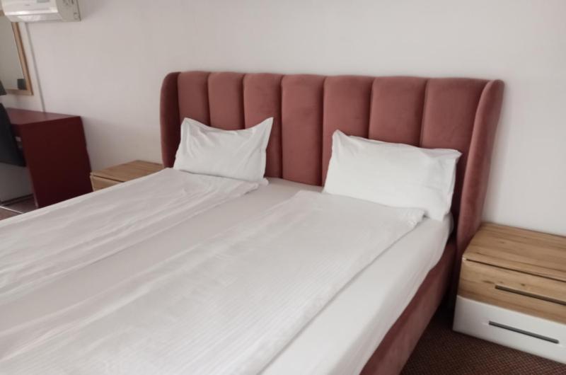 RHC Royal Hotel - image 37