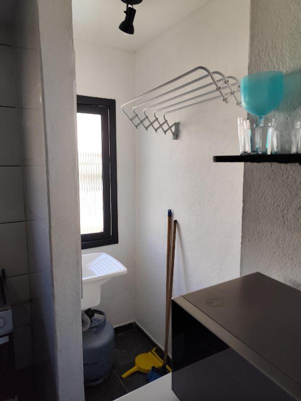 Sunny apartamentos de 1 e 2 dormitórios na Martin de Sá próximo a praia - image 11