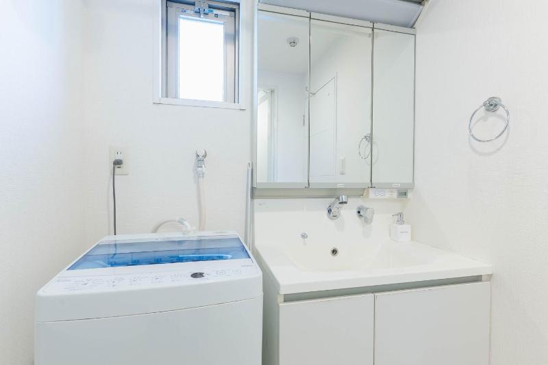Yakuin apartment - image 9
