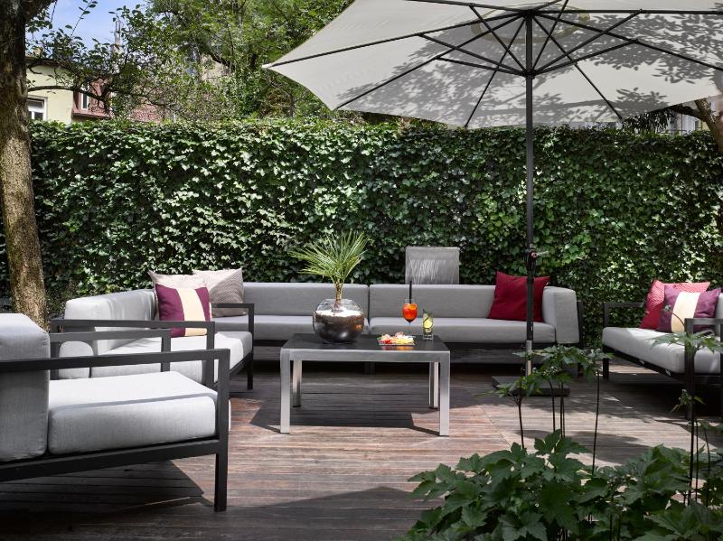 Premier Garden View image 2
