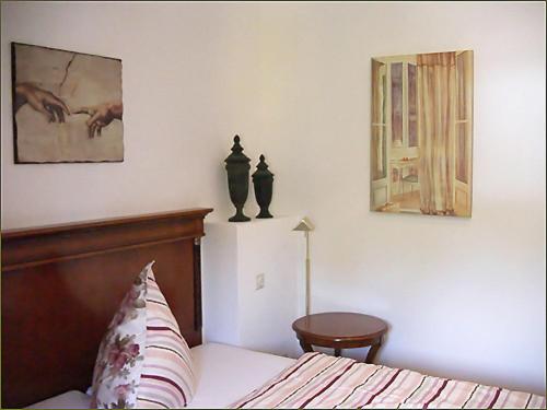 Single Room image 1