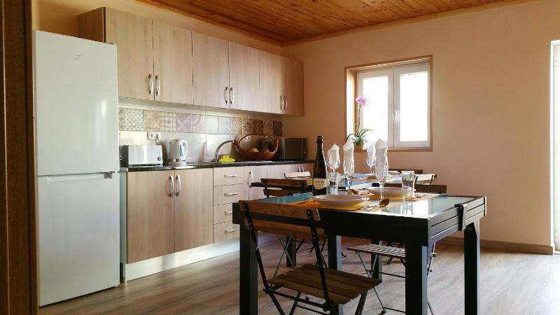 Happy House - image 9