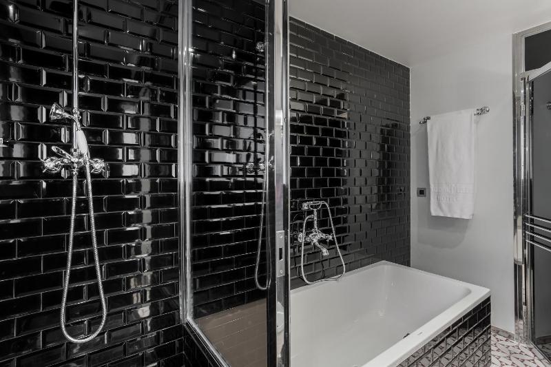 Junior Suite image 3