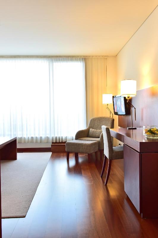 Superior Double or Twin Room image 4