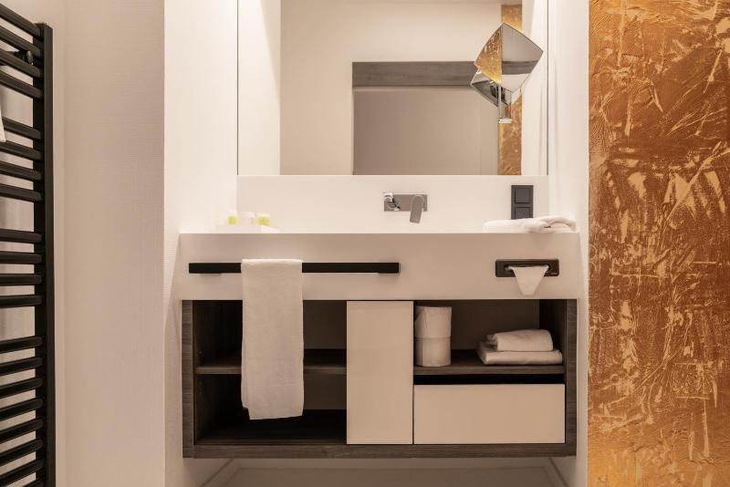 CHRIZZ Rooms - image 31