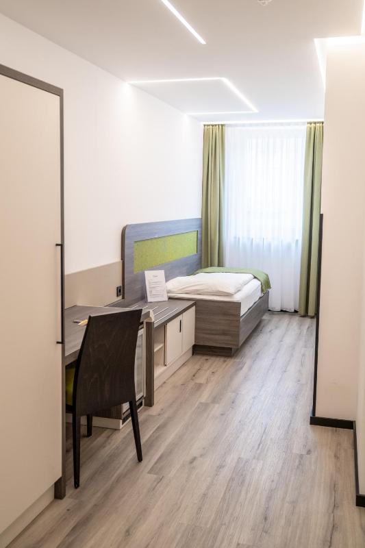 CHRIZZ Rooms - image 33