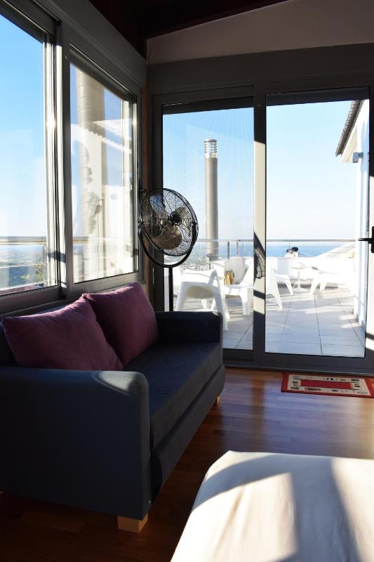 Penthouse Apartment with Sea View image 3