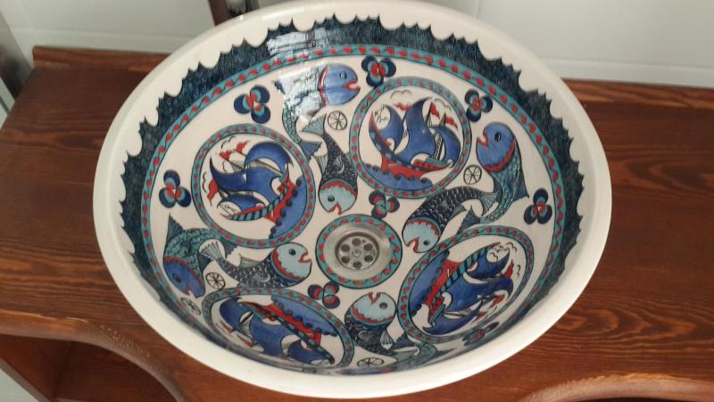 Family Room image 1