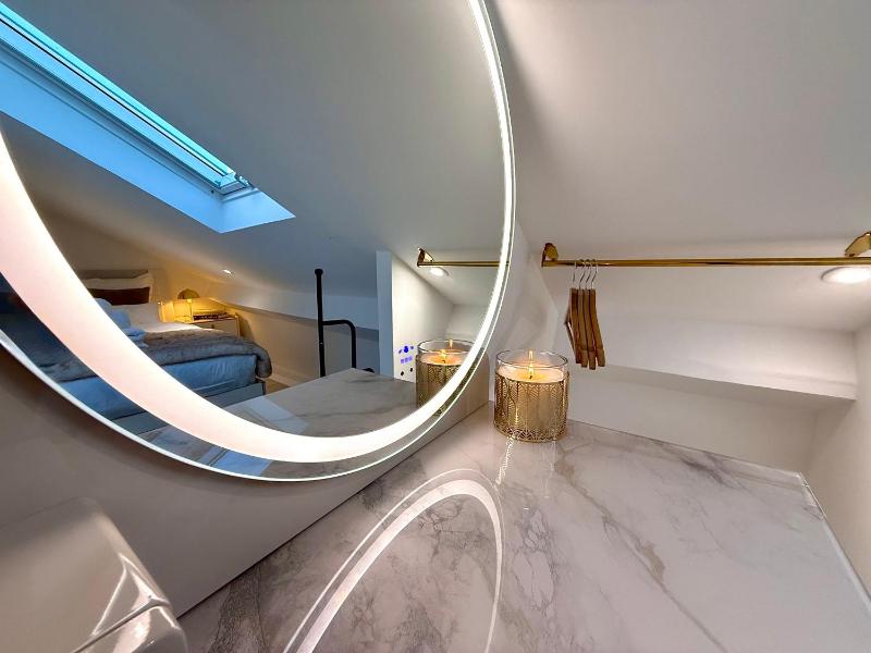 Le Loft Contemporain - Climatisé & Smart TV au coeur de Dijon - image 8