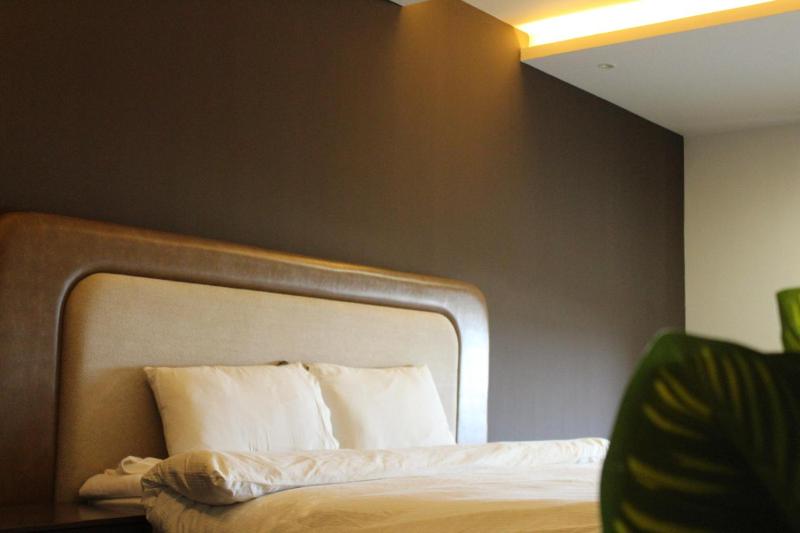 Executive Apartments at Goldcrest Mall DHA phase 4 by Nirvana Nests - image 10