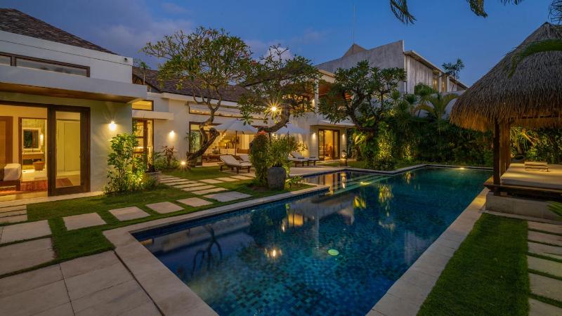 Villa Emmy by Elite Havens - image 31