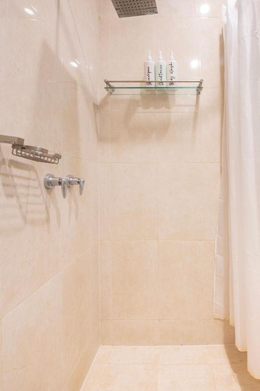 Simple City Stay - Melbourne CBD Apartment - image 9
