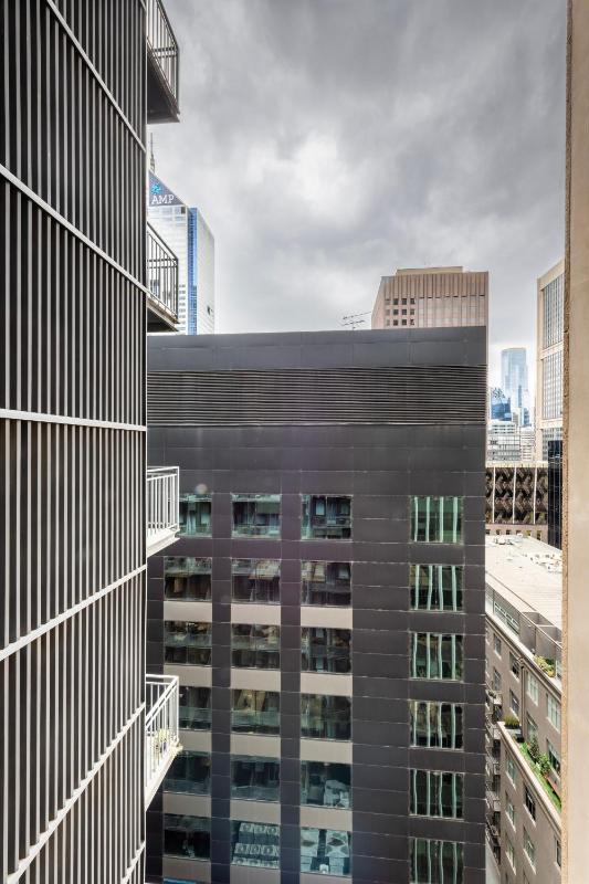 Simple City Stay - Melbourne CBD Apartment - image 11