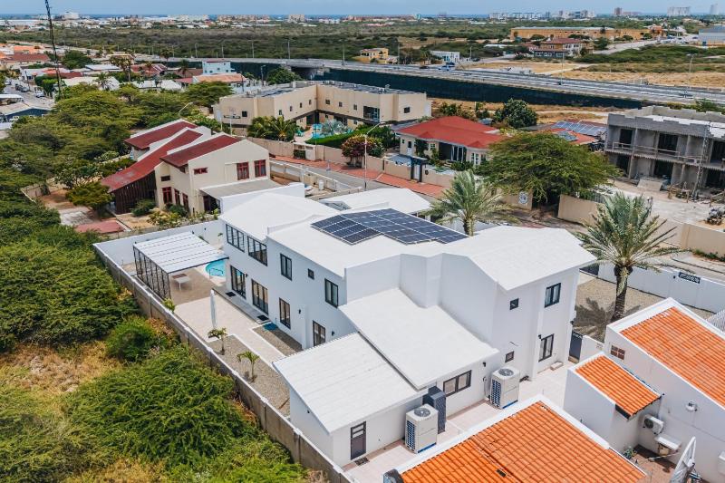 5BR Villa with Pool & Patio at Casa Eloisa by Bocobay - image 33
