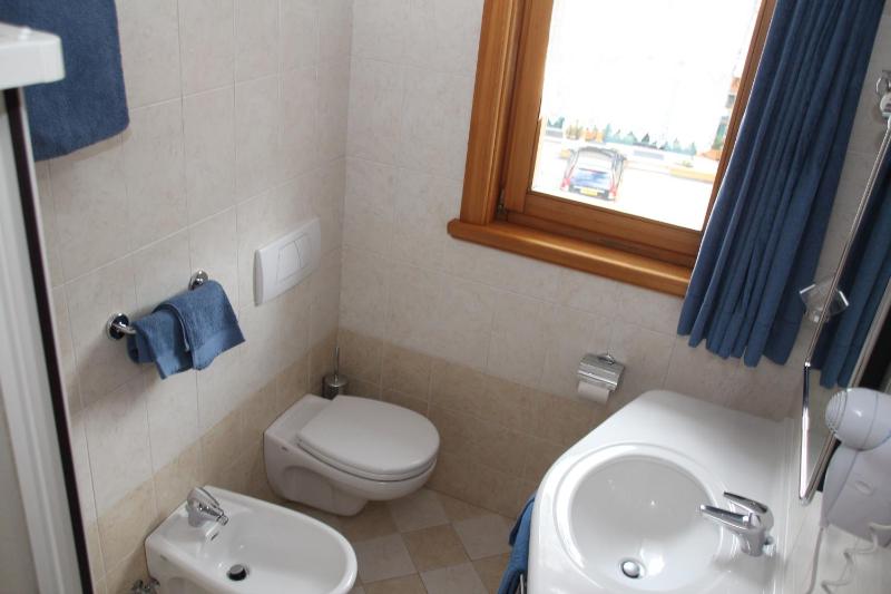 Triple Room image 2