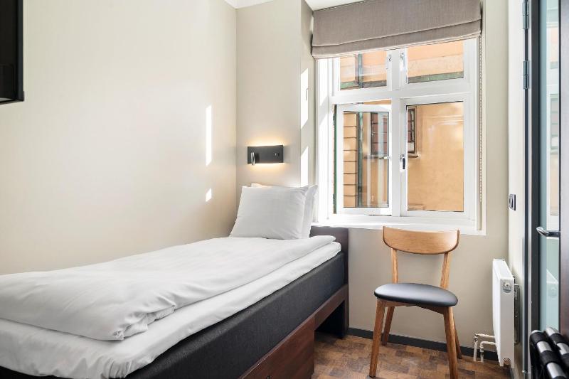 At Old Town Aparthotel - image 11