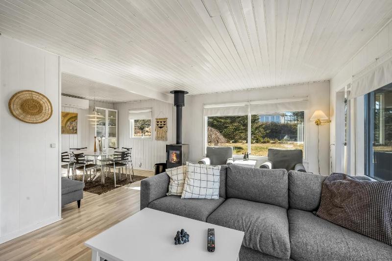 Rent A Cozy Holiday Home At Pirupshvarrevej 5A! - image 17