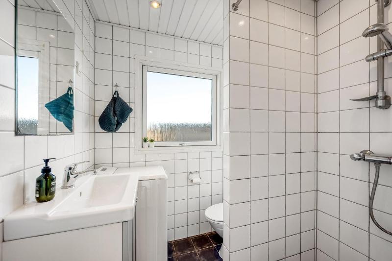 Rent A Cozy Holiday Home At Pirupshvarrevej 5A! - image 4