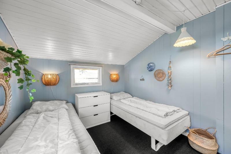 Rent A Cozy Holiday Home At Pirupshvarrevej 5A! - image 9