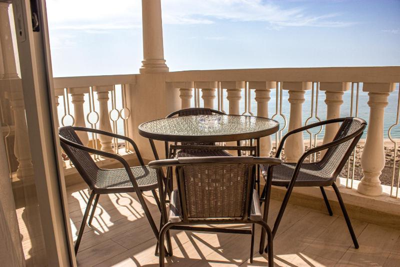 Two bedroom Apartment with Balcony and sea view - image 7