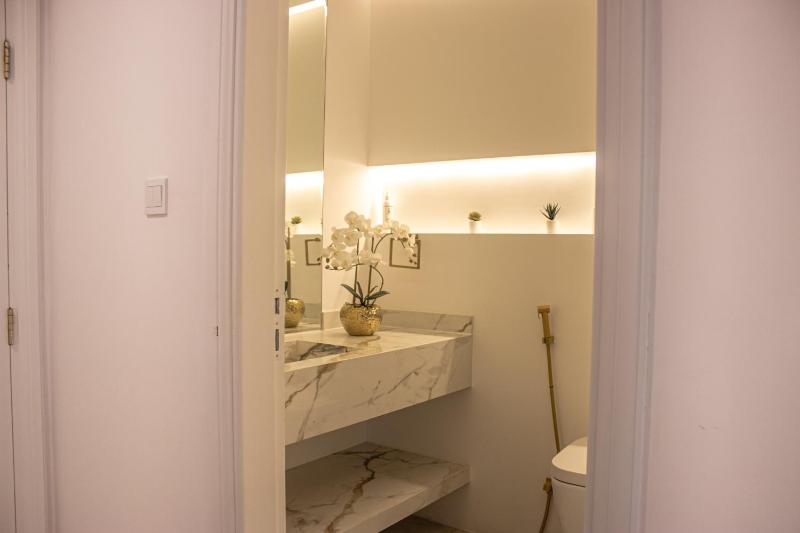 Two bedroom Apartment with Balcony and sea view - image 14