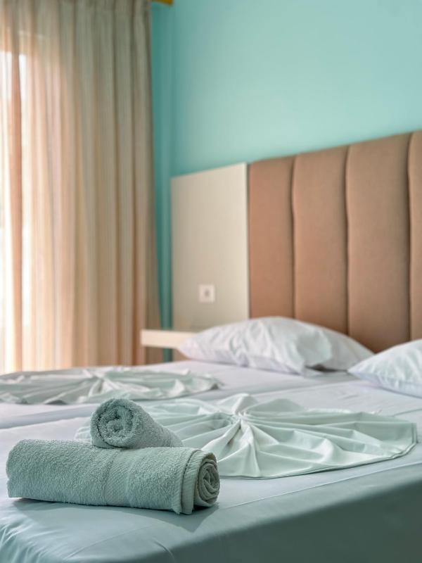 VILA 240 - image 13