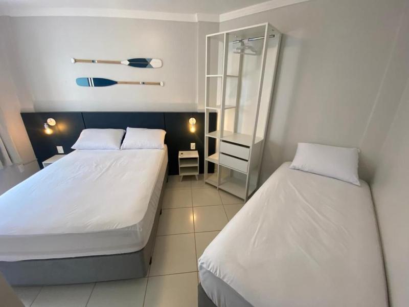 Aproveite Mariscal: Apartamento a 100m do Mar com Conforto e Localização Privilegiada no Edifício Açaí! - image 5