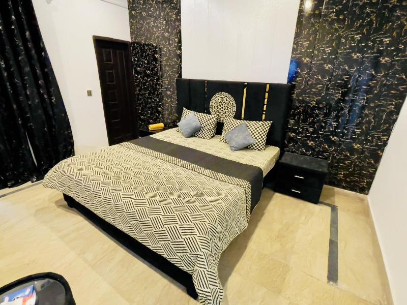 Family Signature Residency - image 4