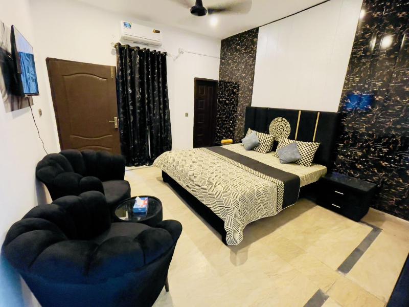 Family Signature Residency - image 6
