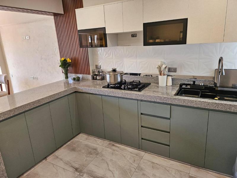 Departamento exclusivo en Cusco con jacuzzi privado y diseño moderno - image 8