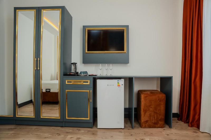 crown taksim hotel - image 10