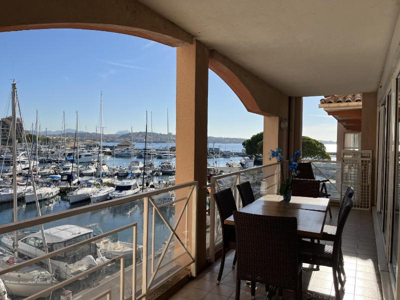 Cap Hermes 200 residence avec piscine et vue port - image 16
